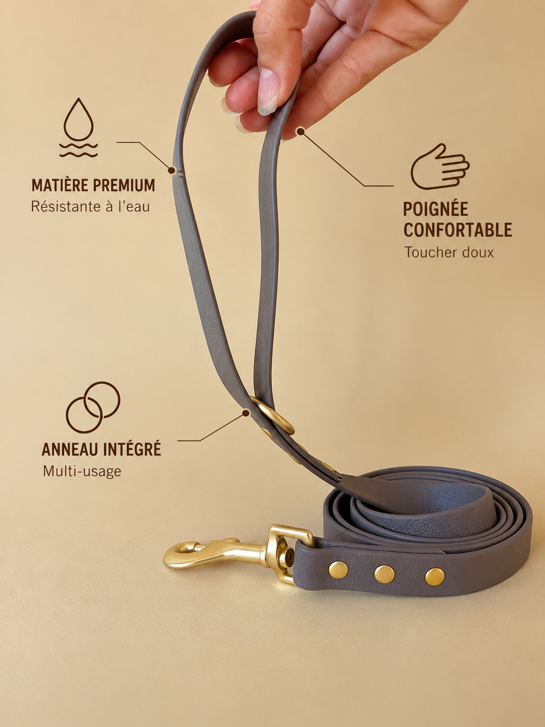 Laisse pour chien Halo Mocha en matière premium résistante à l’eau, avec poignée confortable et anneau intégré multifonction.